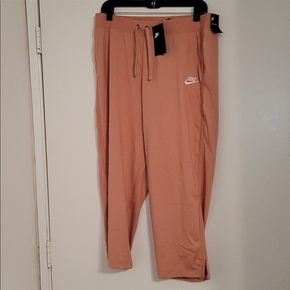 Nike peach jogger capris NWT size XL - Picture 2 of 3